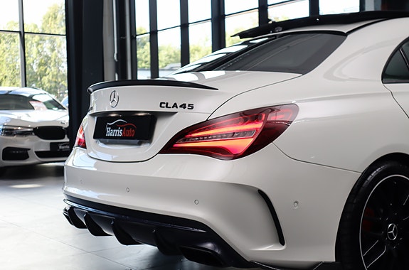 Mercedes-Benz CLA45 23 of 30