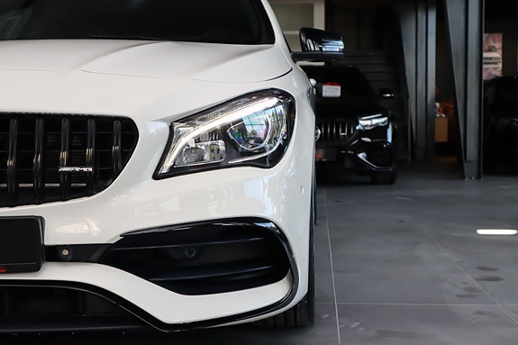 Mercedes-Benz CLA45 10 of 30