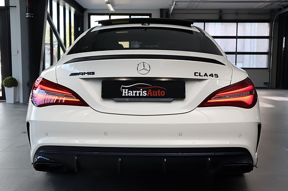 Mercedes-Benz CLA45 17 of 30