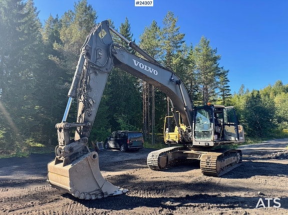 Volvo EC290CL Gravemaskin m/ Rototilt og 2 skuffer. SE VIDEO 10 of 30