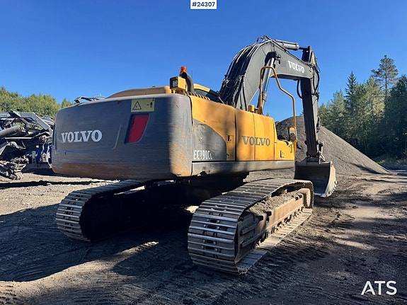 Volvo EC290CL Gravemaskin m/ Rototilt og 2 skuffer. SE VIDEO 5 of 30