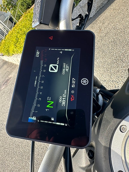 Yamaha MT-07 3 of 9