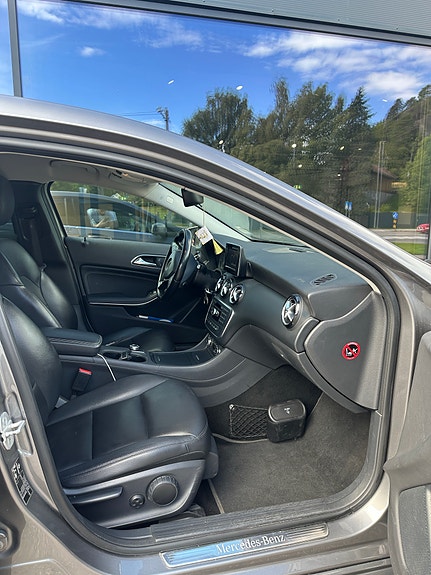 Mercedes-Benz A180 d 11 of 15