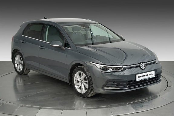 Volkswagen Golf VIII 12 of 30