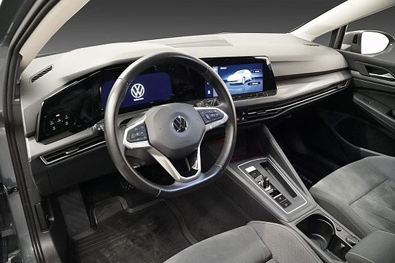 Volkswagen Golf VIII 16 of 30