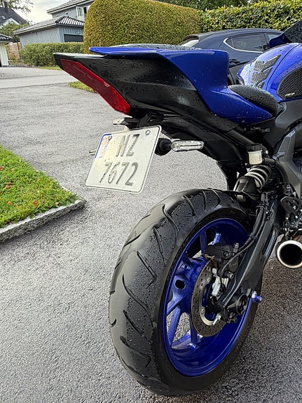 Yamaha R7 7 of 10