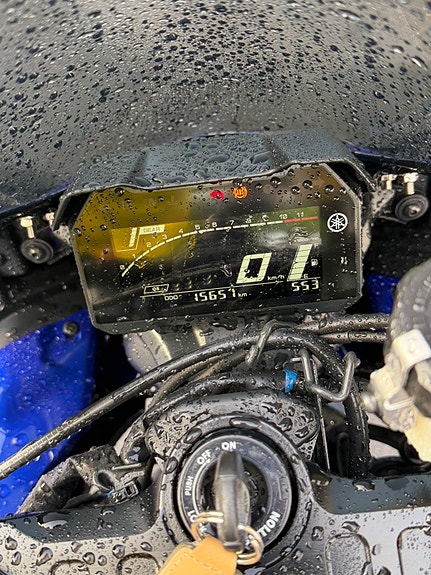 Yamaha R7 10 of 10