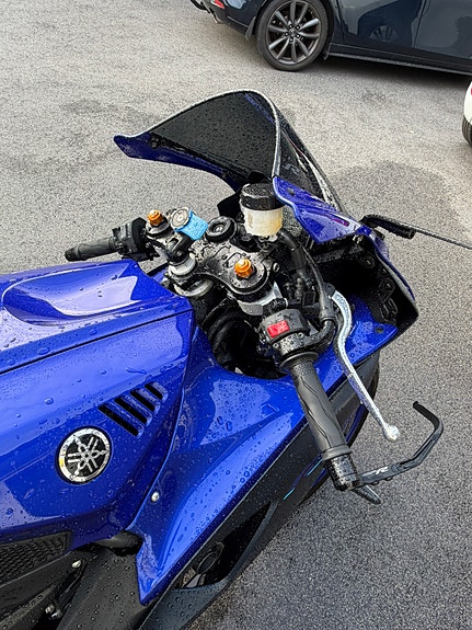 Yamaha R7 6 of 10