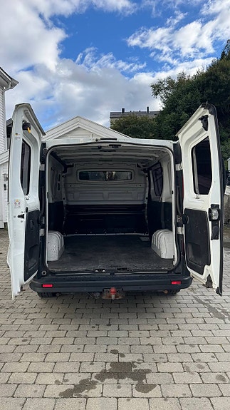 Renault Trafic 10 of 10