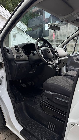 Renault Trafic 4 of 10