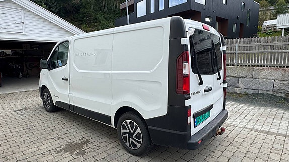 Renault Trafic 3 of 10
