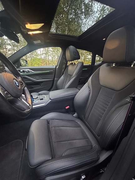 BMW i4 23 of 23