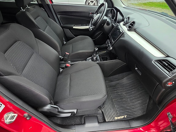 Suzuki Swift 16 of 17