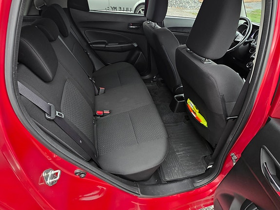 Suzuki Swift 13 of 17