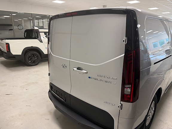 Maxus e-Deliver 7 18 of 28