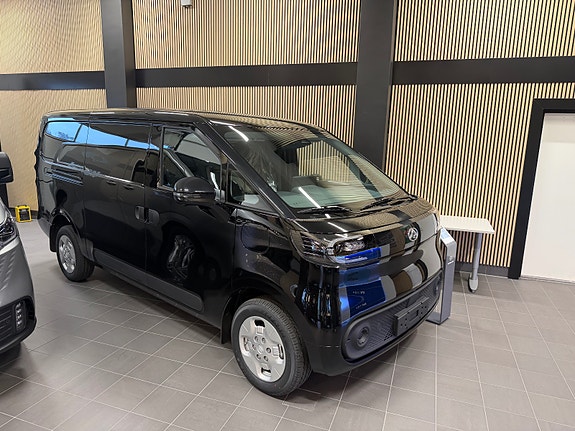 Maxus e-Deliver 5 2 of 7