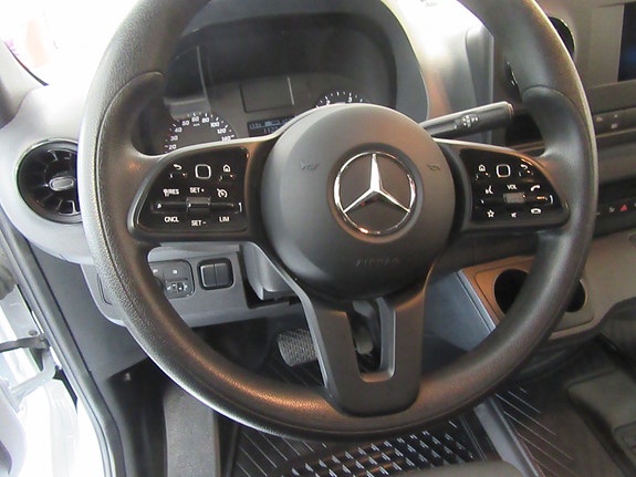 Mercedes-Benz Sprinter 315 11 of 16