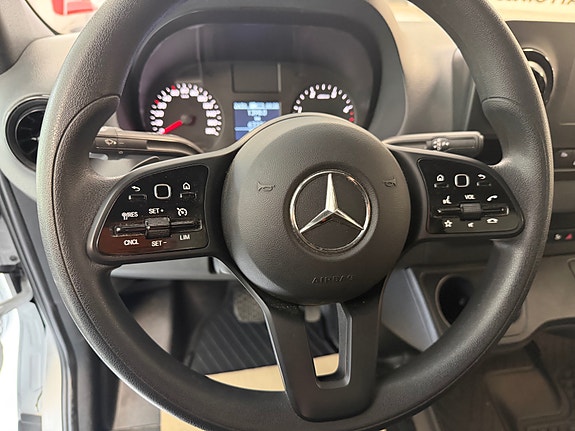 Mercedes-Benz Sprinter 315 8 of 16