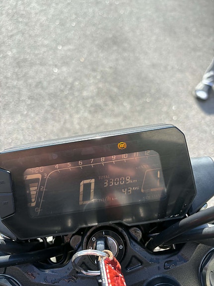 Honda CB125R 6 of 13