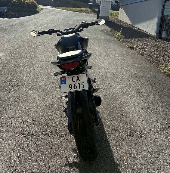Honda CB125R 3 of 13