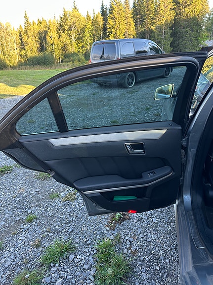 Mercedes-Benz E220 d 10 of 10