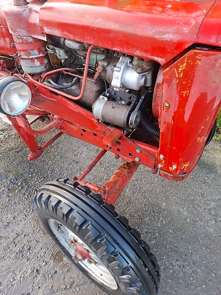Ford 4600 10 of 18