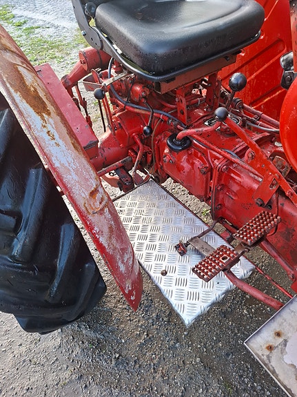 Ford 4600 11 of 18