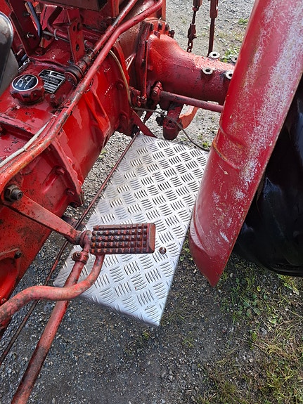 Ford 4600 5 of 18