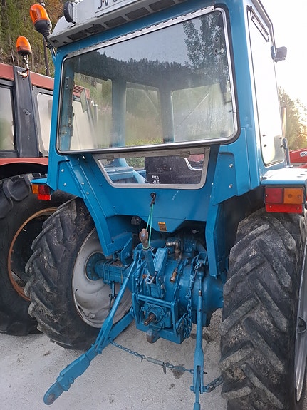 Ford 4600 17 of 18