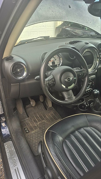 MINI Countryman Cooper D 11 of 21
