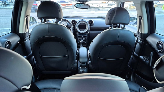 MINI Countryman Cooper D 7 of 21