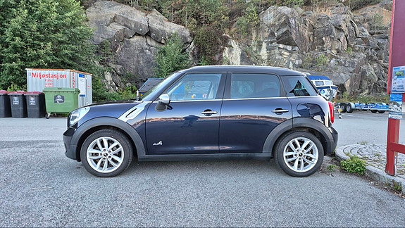 MINI Countryman Cooper D 2 of 21