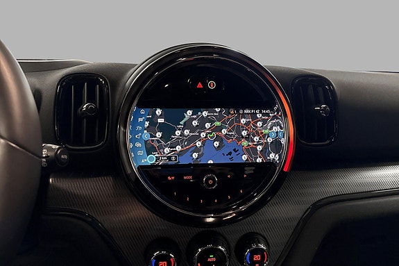 MINI Countryman Cooper SE 8 of 14