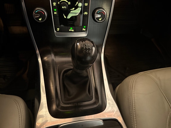 Volvo V70 19 of 23