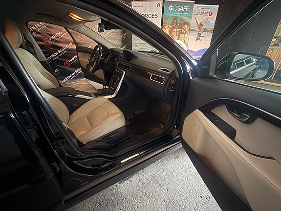 Volvo V70 12 of 23