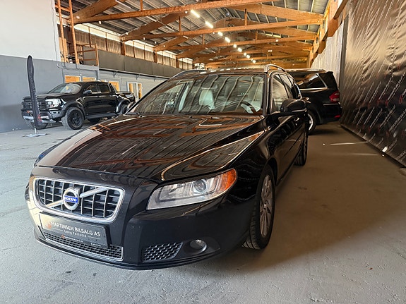 Volvo V70 4 of 23