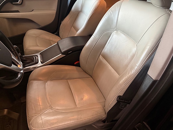 Volvo V70 8 of 23