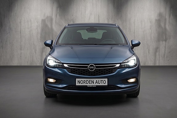 Opel Astra 2 of 12