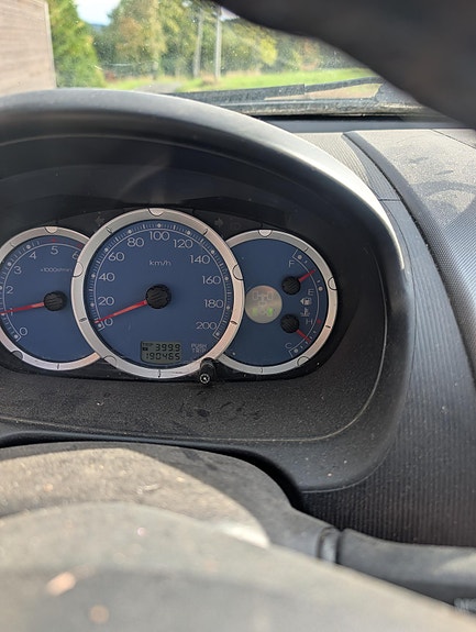 Mitsubishi L200 Club Cab 7 of 9