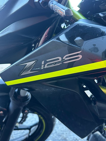 Kawasaki Z 125 5 of 14