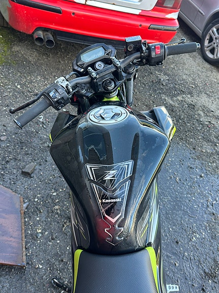 Kawasaki Z 125 9 of 14