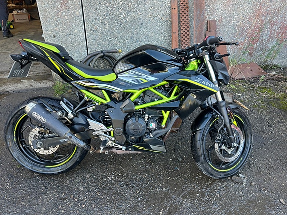 Kawasaki Z 125 2 of 14