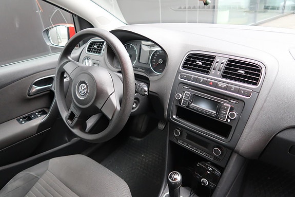 Volkswagen Polo 7 of 12