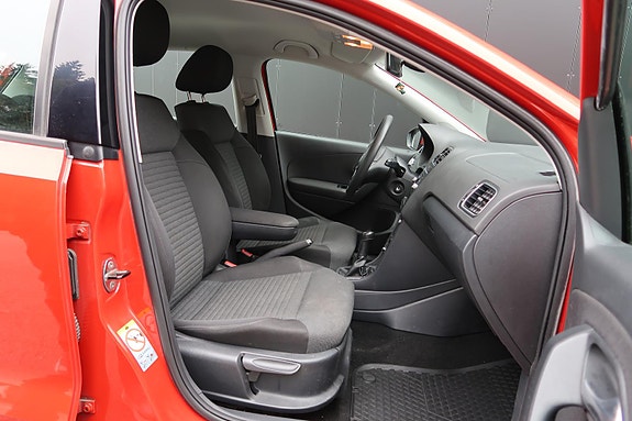 Volkswagen Polo 6 of 12