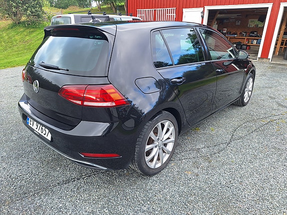 Volkswagen e-Golf VII 7 of 28