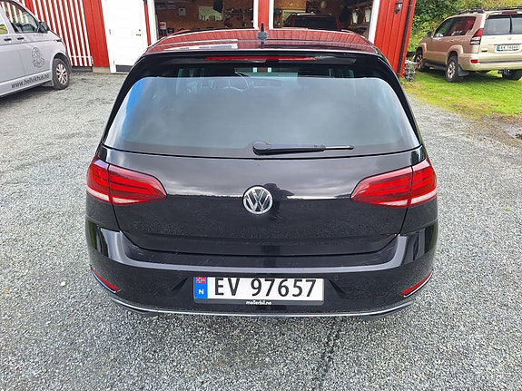 Volkswagen e-Golf VII 4 of 28