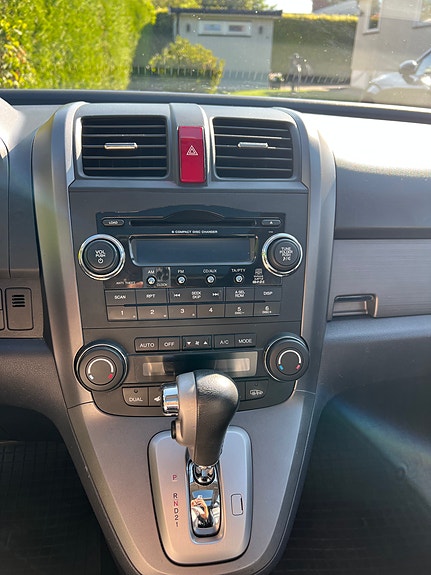 Honda CR-V 8 of 21