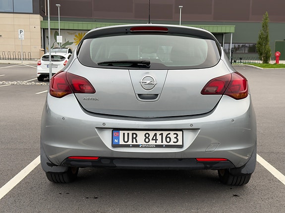 Opel Astra 6 of 28
