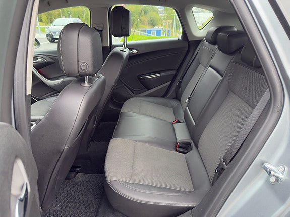 Opel Astra 15 of 28