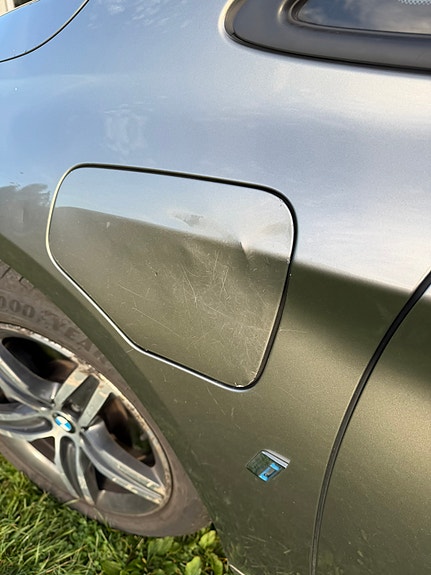 BMW 225xe 14 of 17